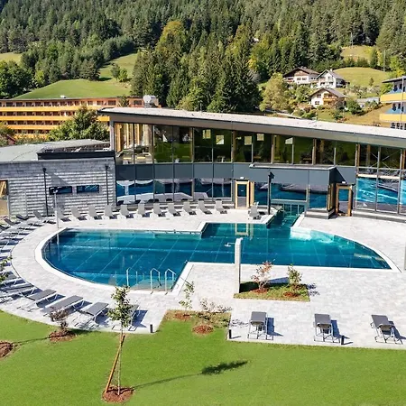 Отель Vivea 4*